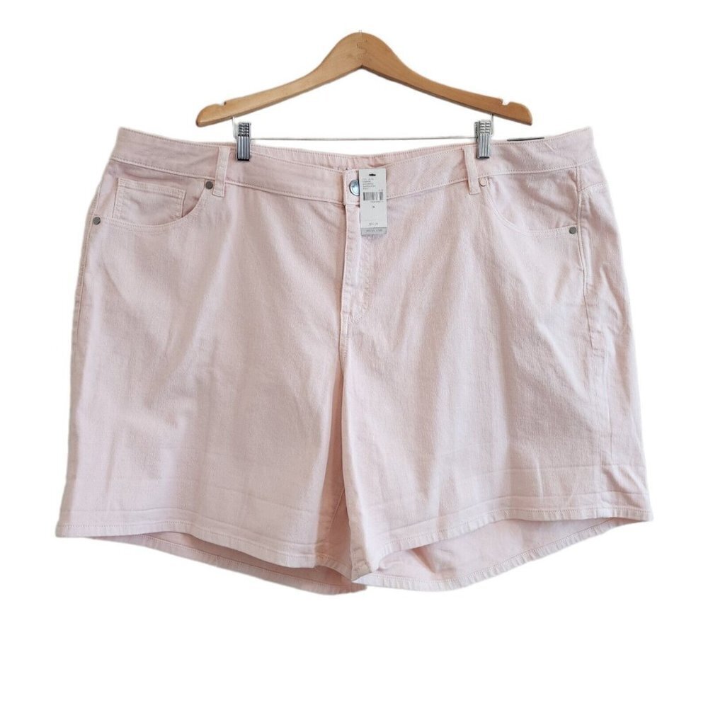 Lane Bryant Girlfriend Short Stretchy Zipper Fly Blush Pink Modest Shorts 28 NWT